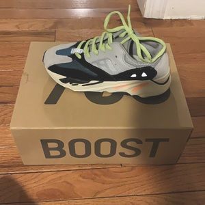 🔥Yeezy 700 wave runner size3 kids